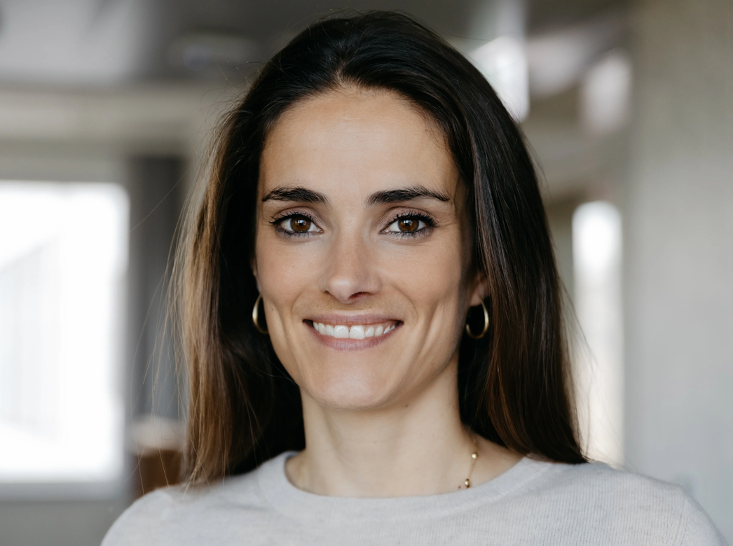 Nina Simons